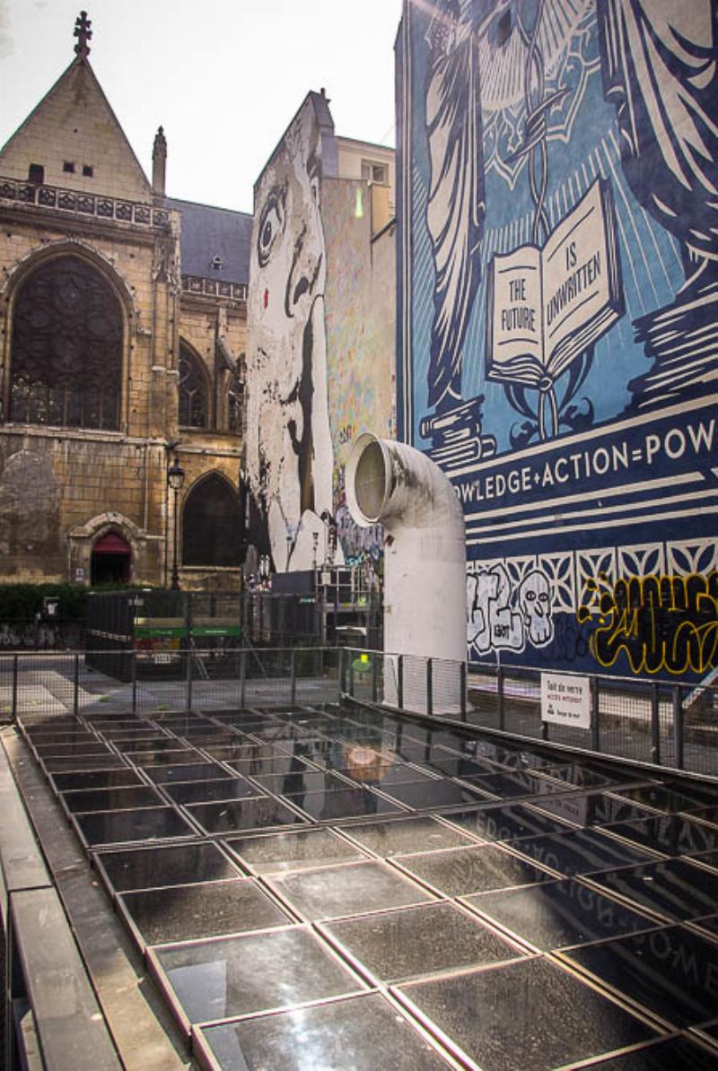 Jef Aérosol emblématique pochoir Beaubourg Centre Pompidou rue art mural